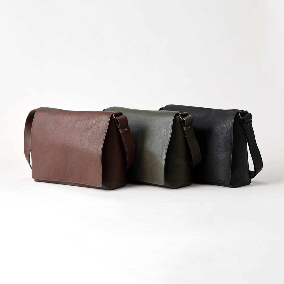Grained Flap Shoulder