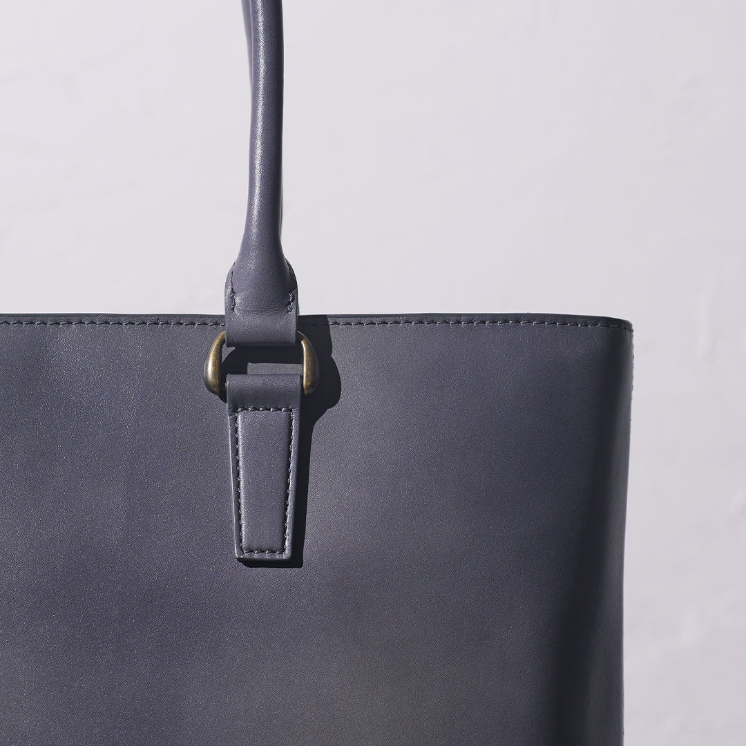Antique Slim Tote