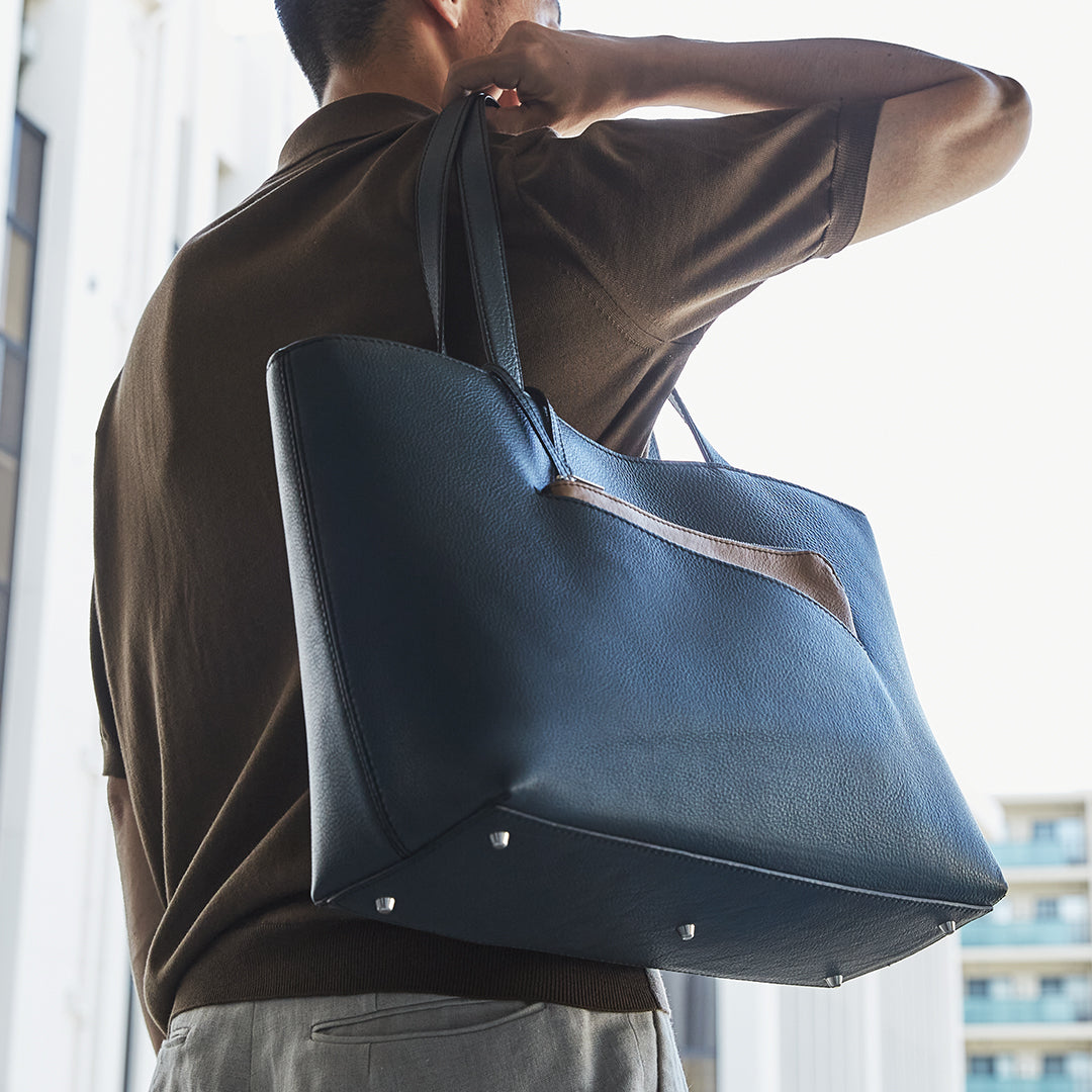 Linear Tote L