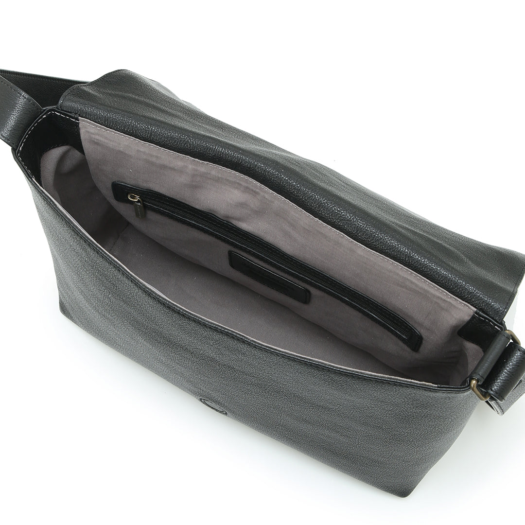 Grained Flap Shoulder