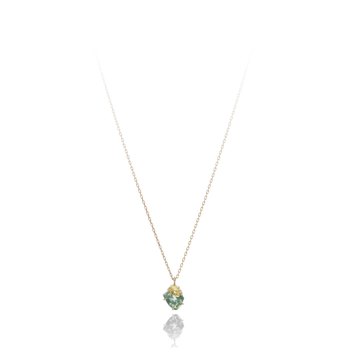 Naked Sapphire(Kasane) トップ