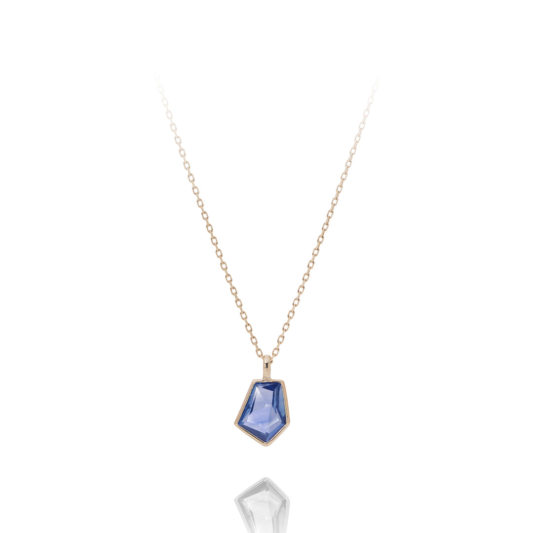 Pale Sapphire トップ