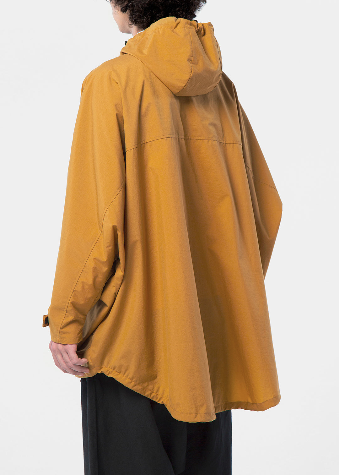 Matou Windbreaker