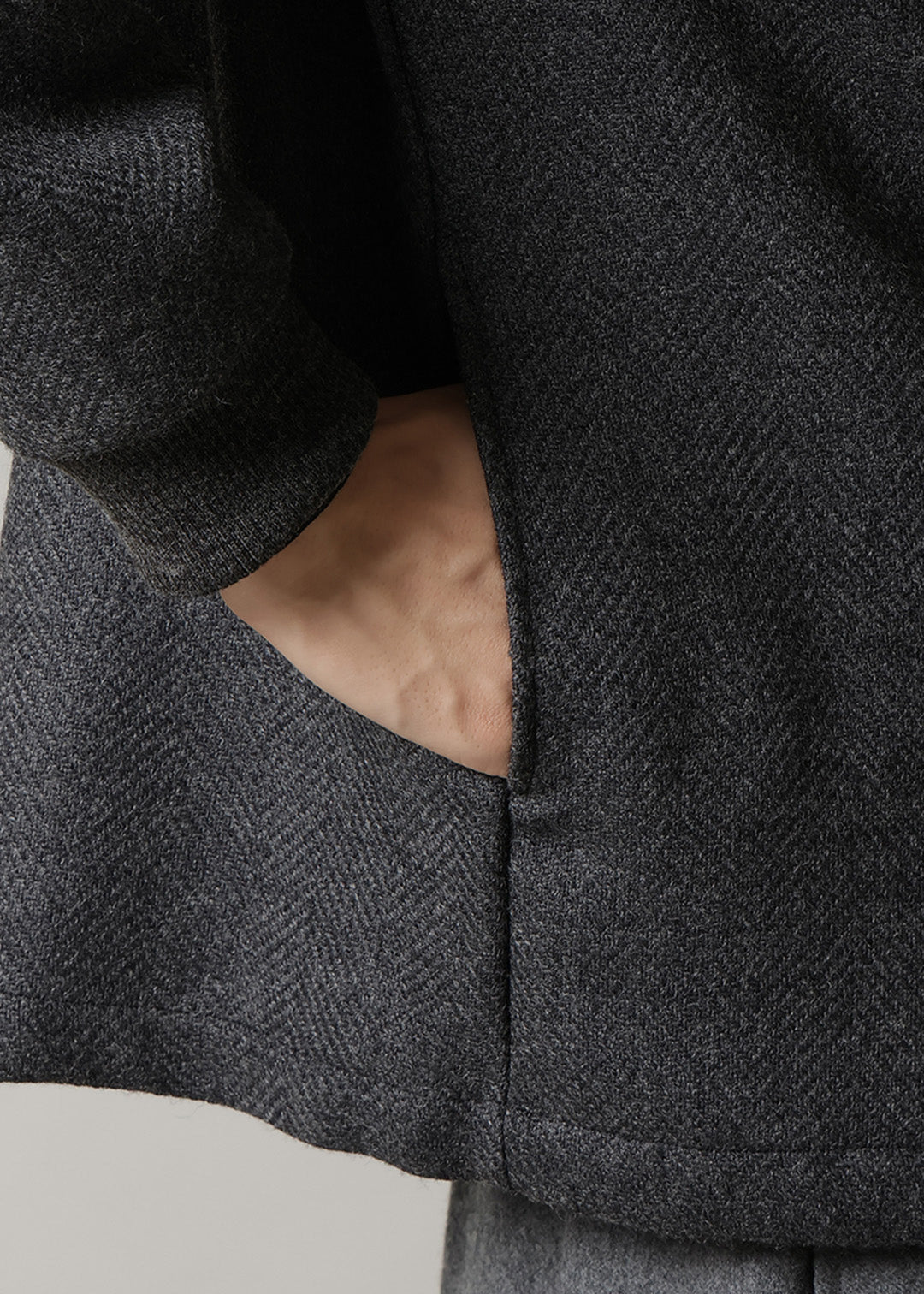 Nomad High Neck Drape BZ Modura