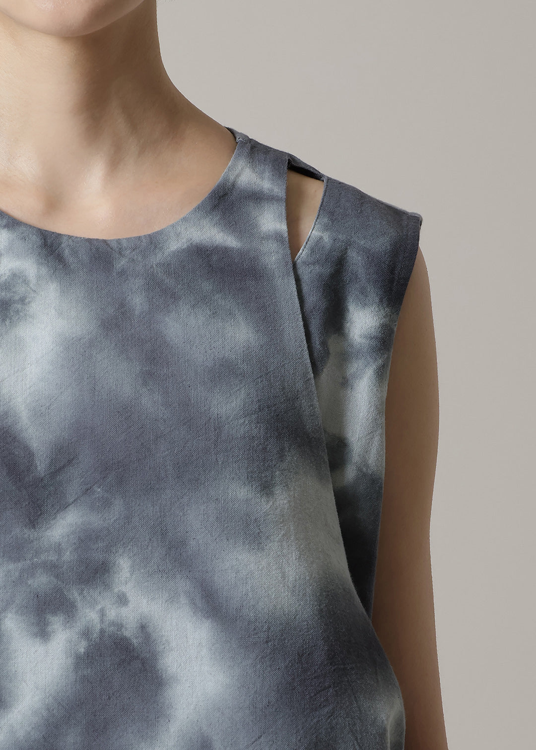 Sculpted Side Tie OP Cloud Dye