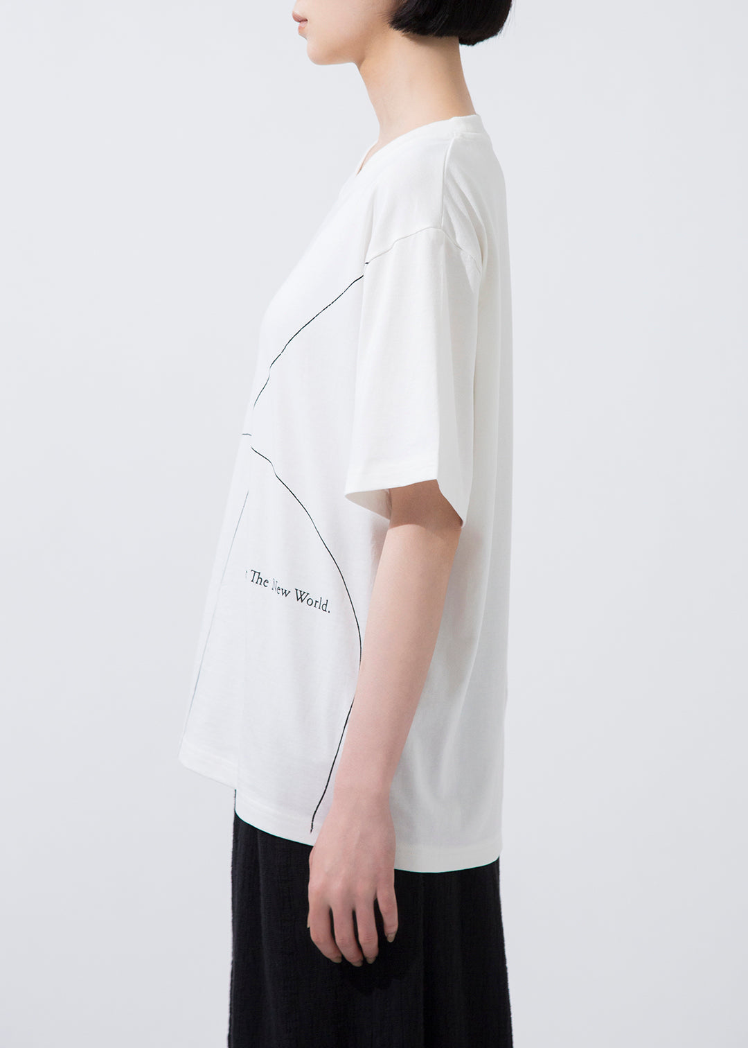 ''Meet The New World'' T-shirt