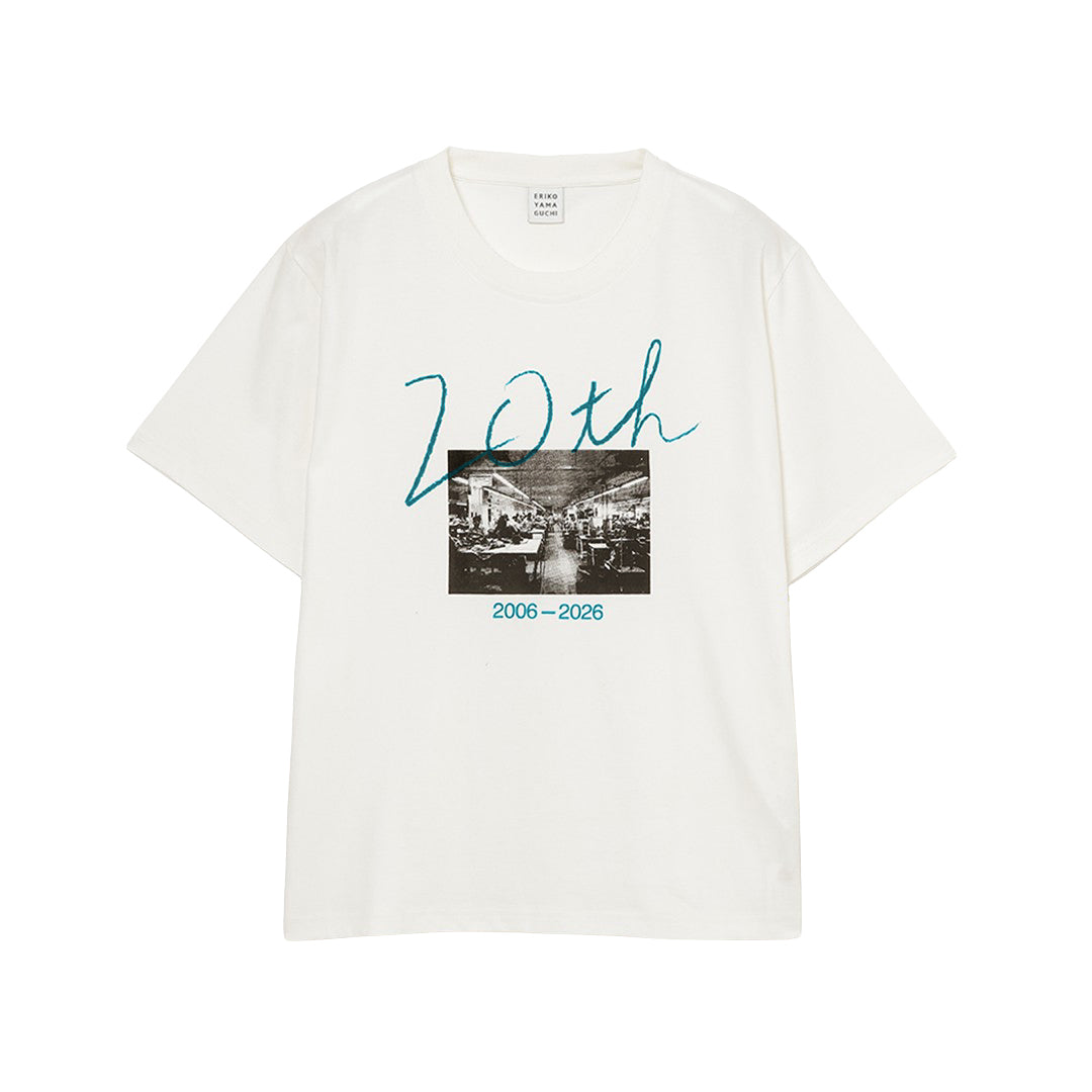''Keep Walking'' T-shirt