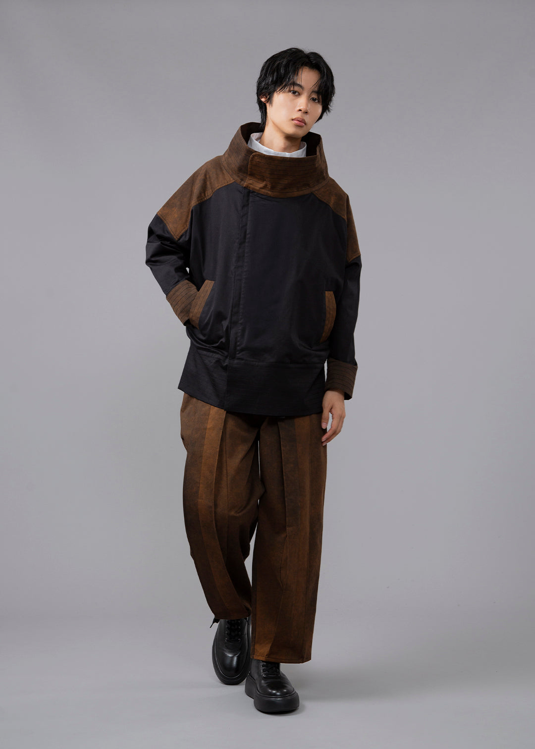Sculpted High Neck St JK Wash Chino