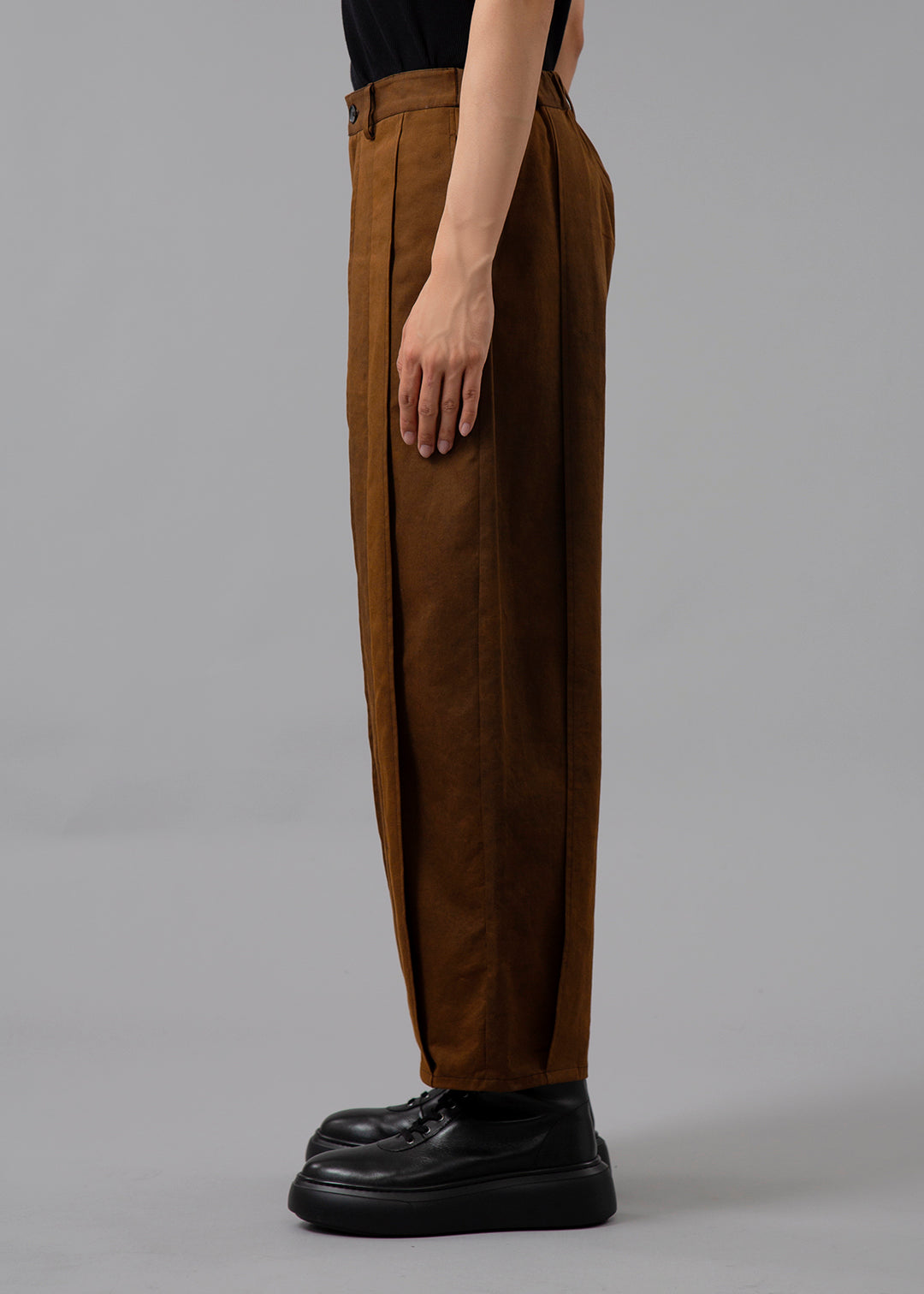 Sculpted Deep Tuck PT Washed Chino