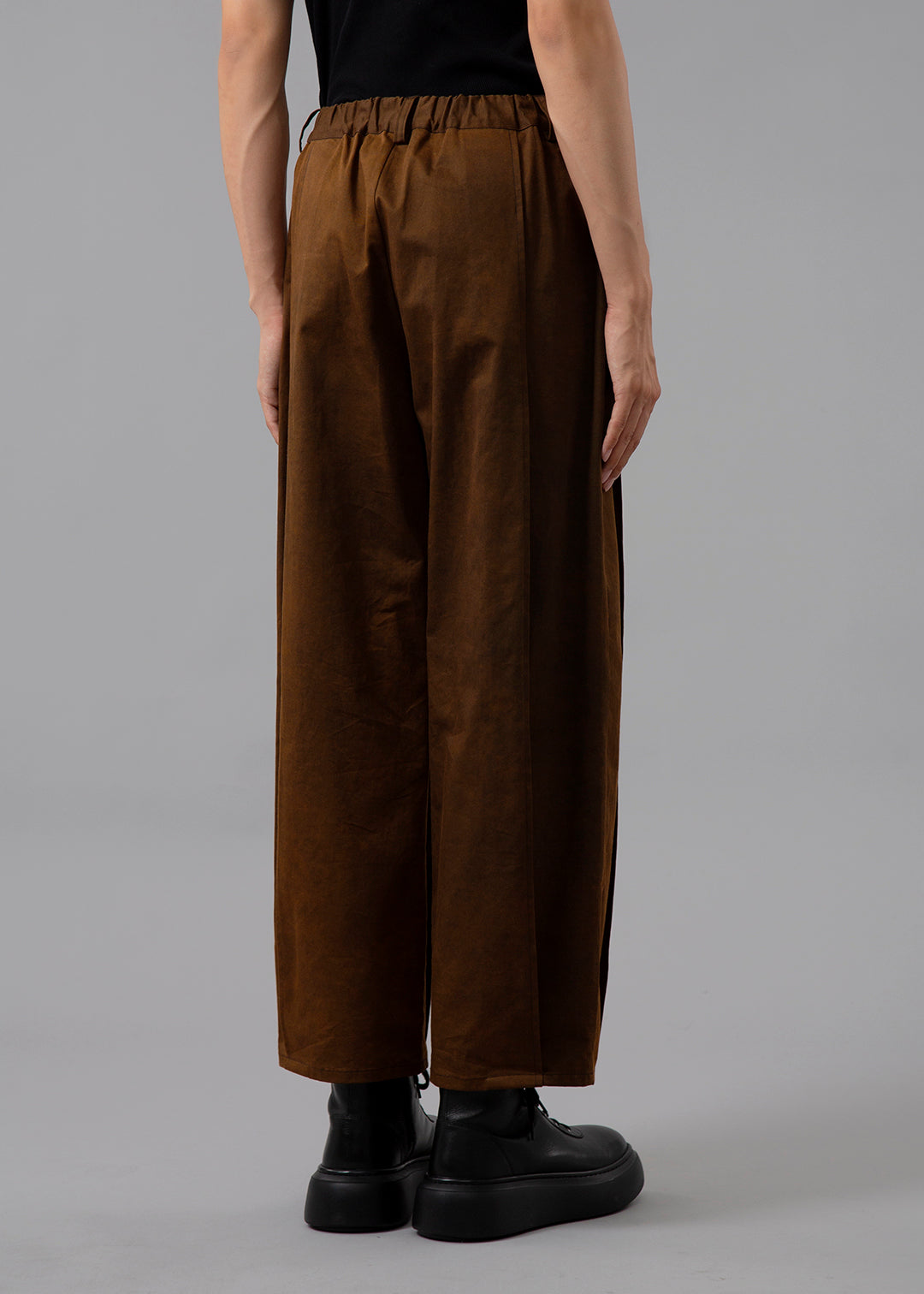 Sculpted Deep Tuck PT Washed Chino