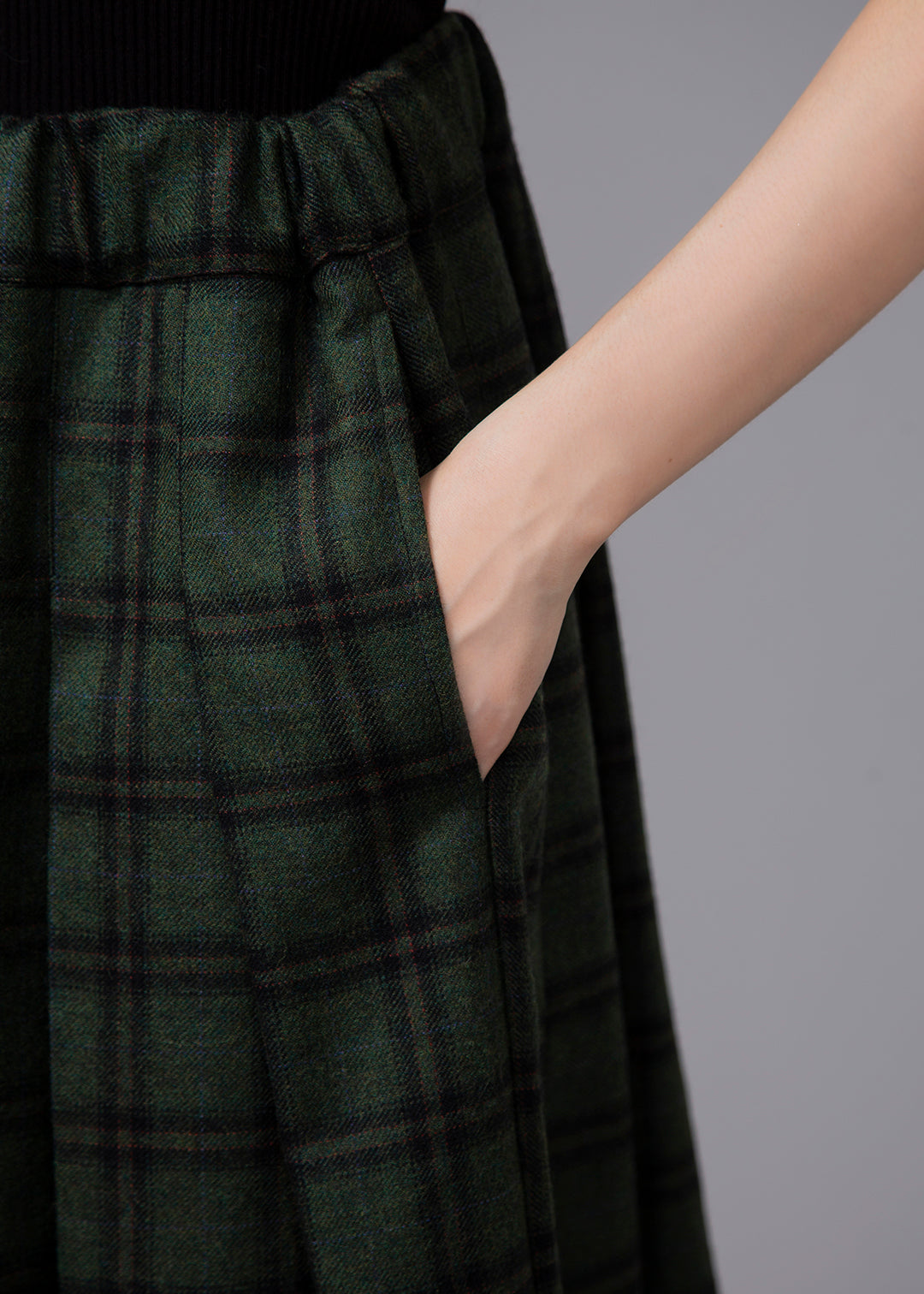 Sculpted Drape Tuck SK Winterella