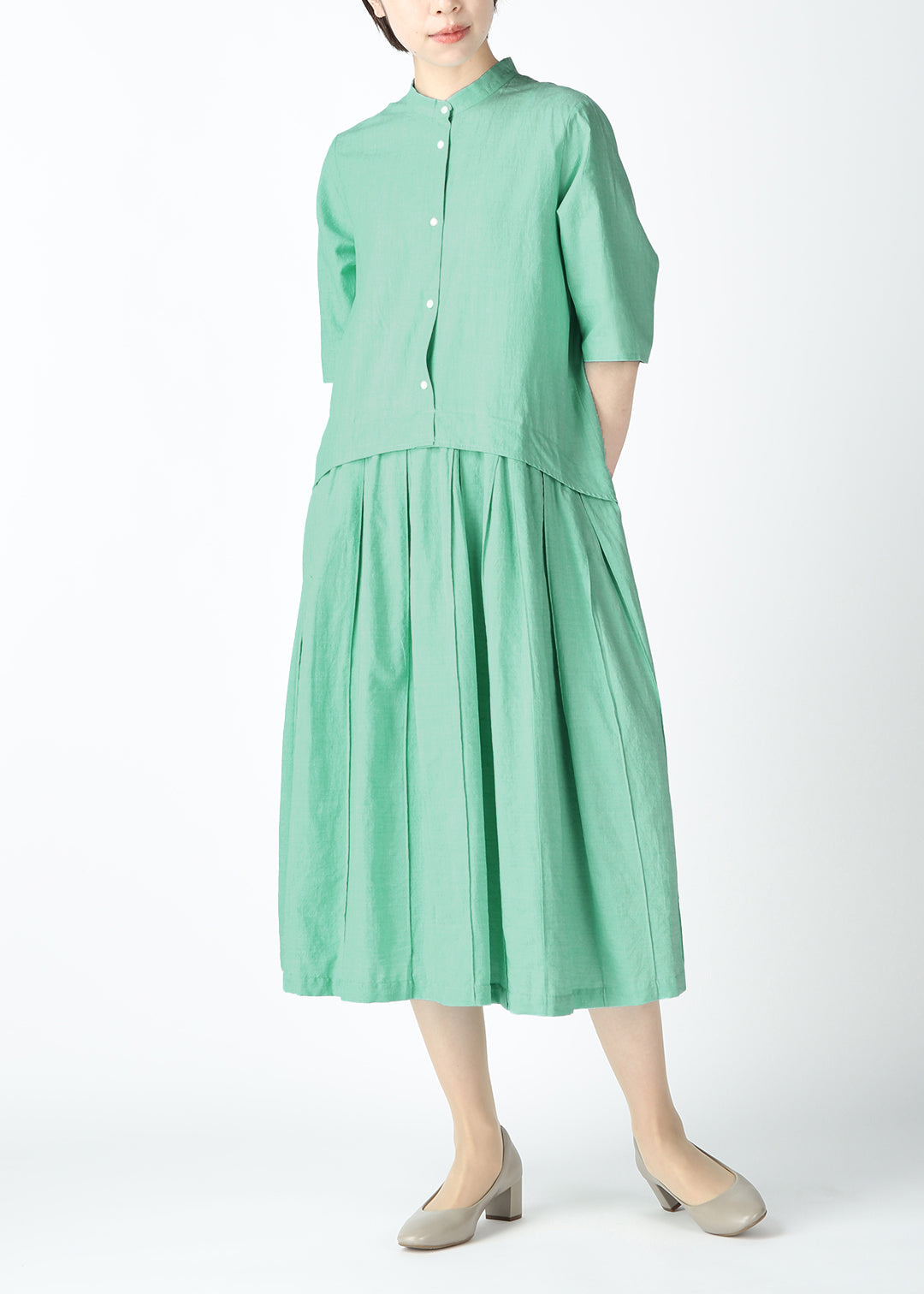 150dt Khadi Stand Collar Pleats OP