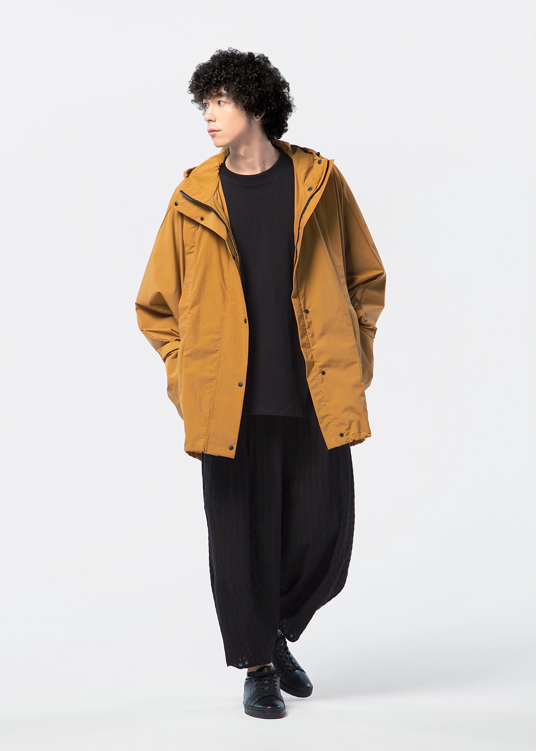 Matou Windbreaker
