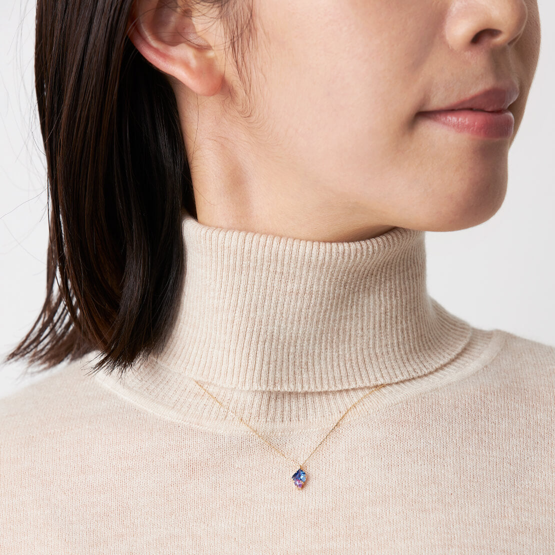Naked Sapphire(Kasane) トップ